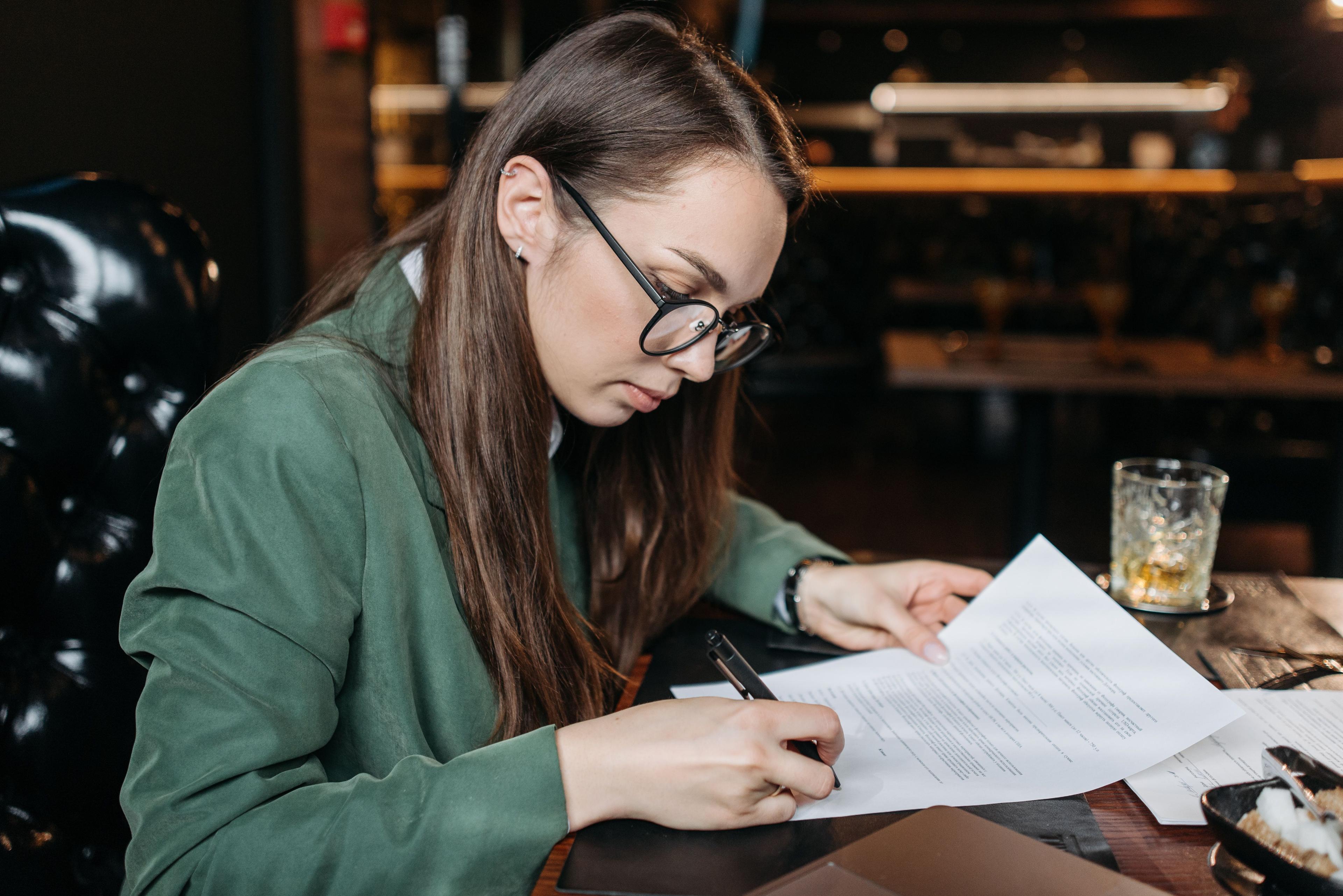 Reviewing the terms of an executive offer before signing